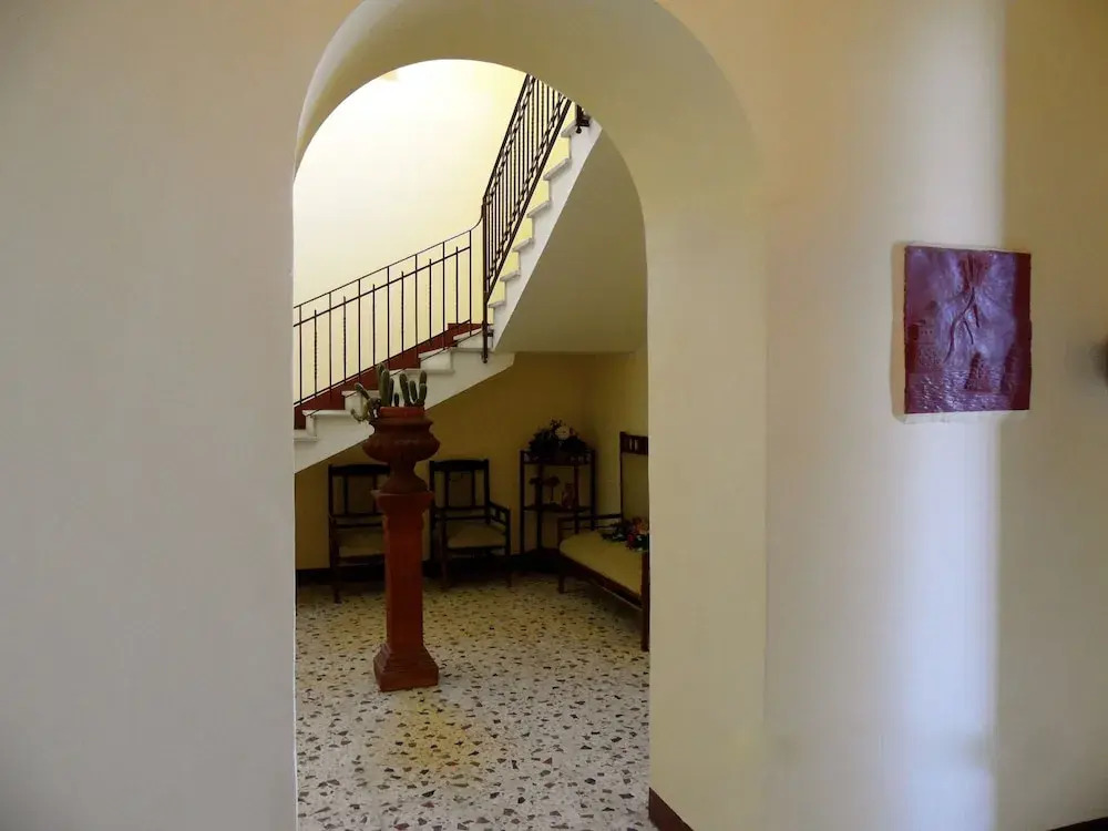 Villa Bonaccorso - antica e maestosa villa con piscina ai piedi dellEtna