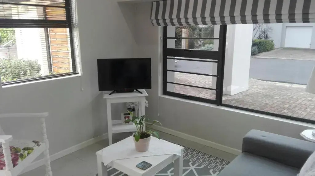 Two Vines Romantic Guest Studio (Adults Only)