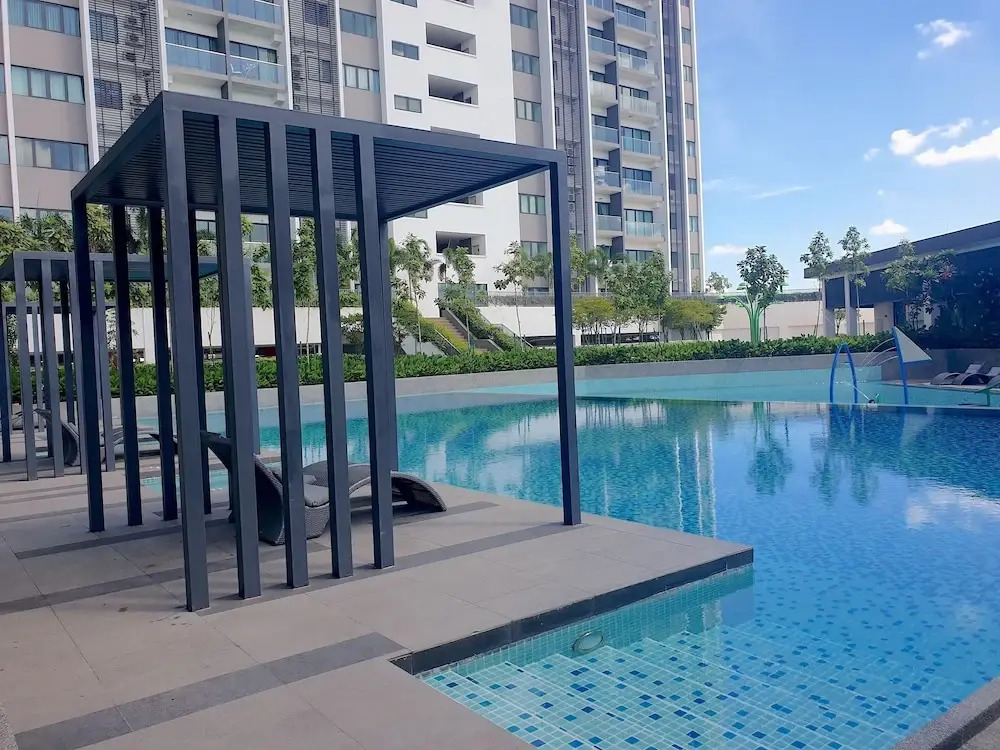 SkyVilla D'island Puchong by BeeStay