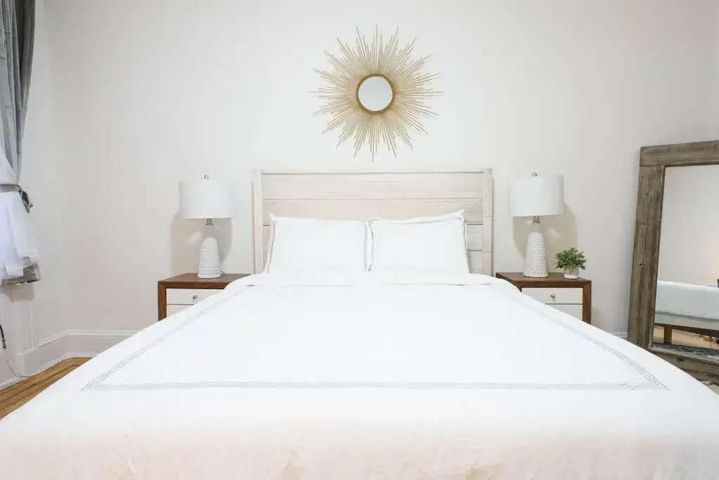 1567-1a New 2br Prime Upper East APT W D
