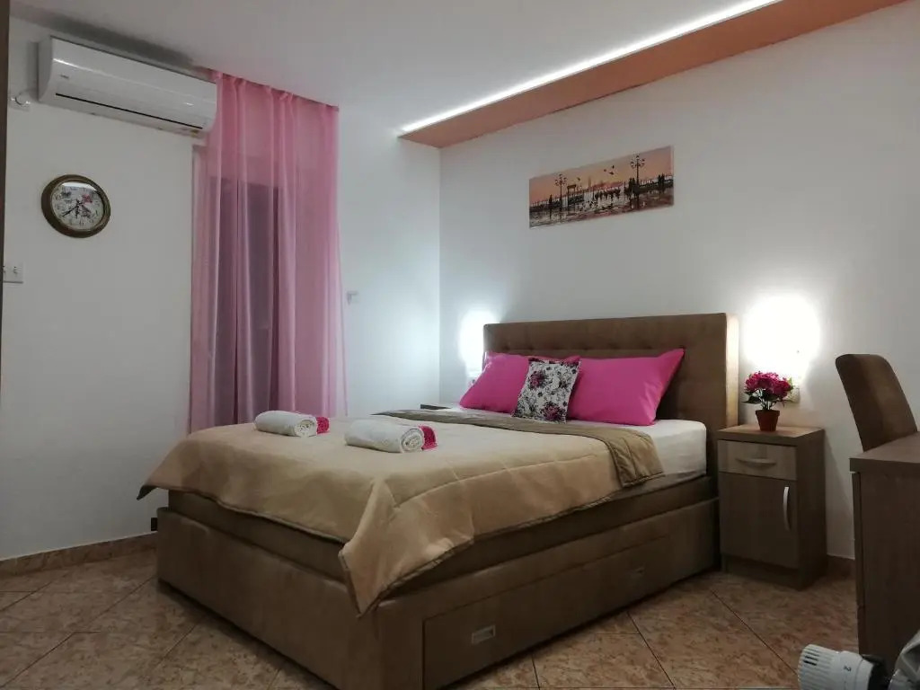 Apartments Familia