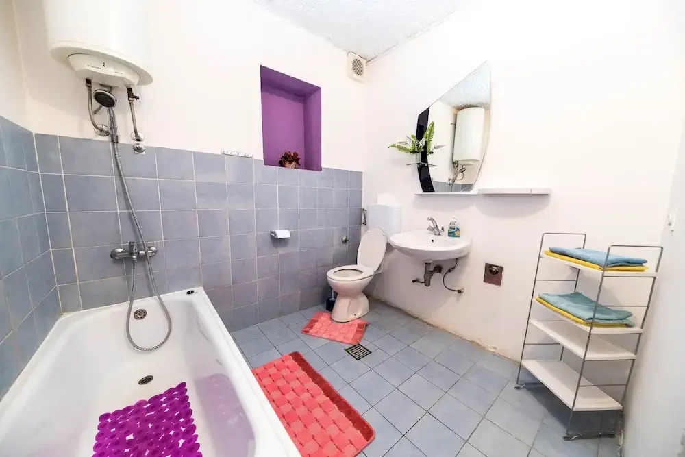Apartment Eni