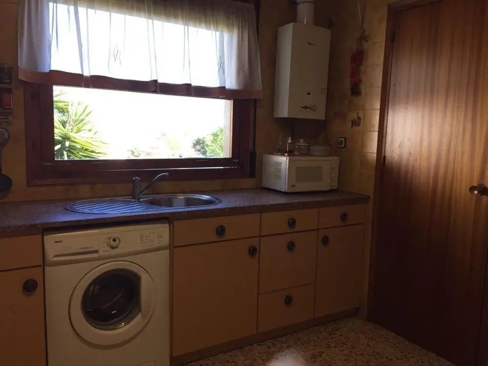 House With 4 Rooms in Sant Pol de Mar, With Wonderful sea View and Fur