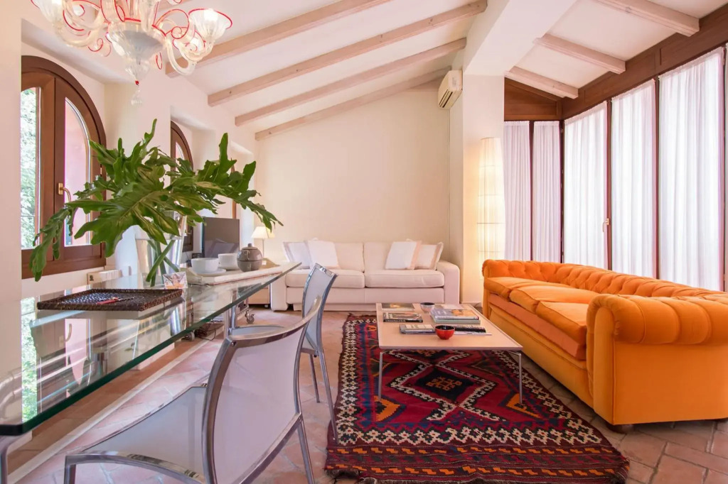 Oriental Apartment Gardens Views 2 pax