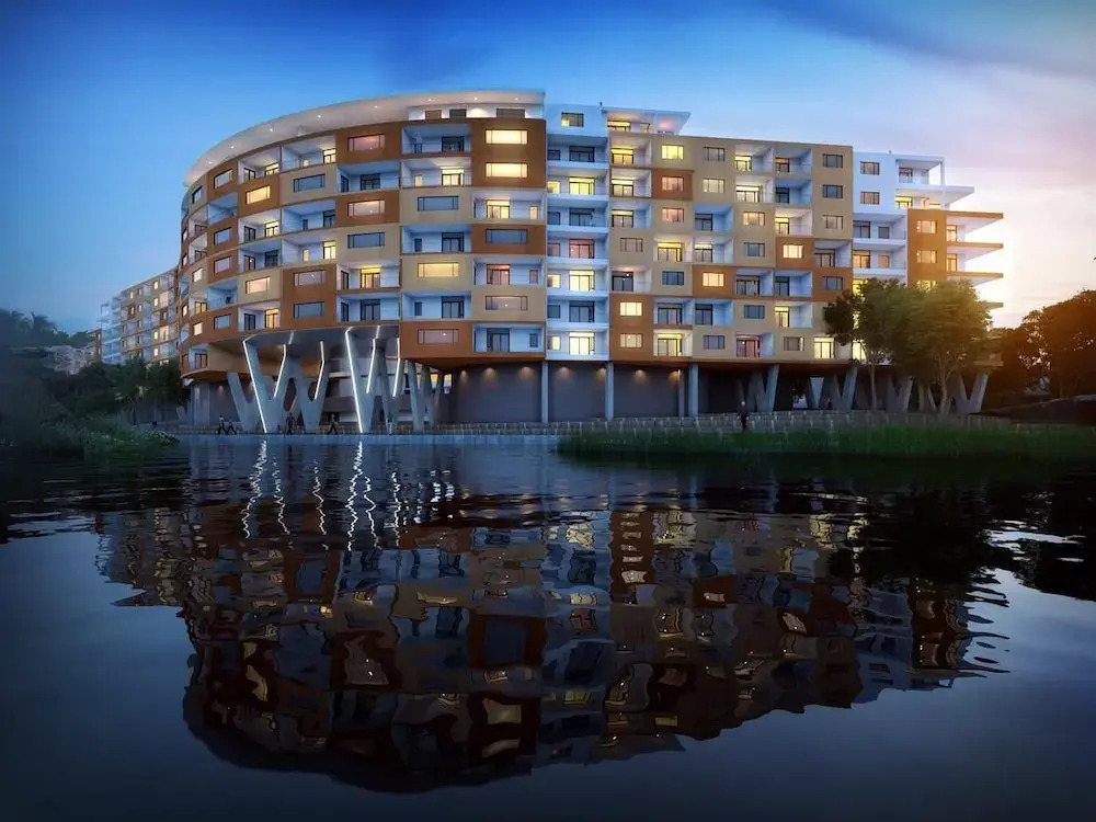 Waters Edge 521