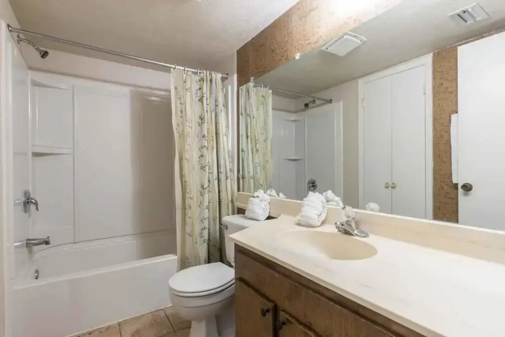 Suntide II Condominium 206
