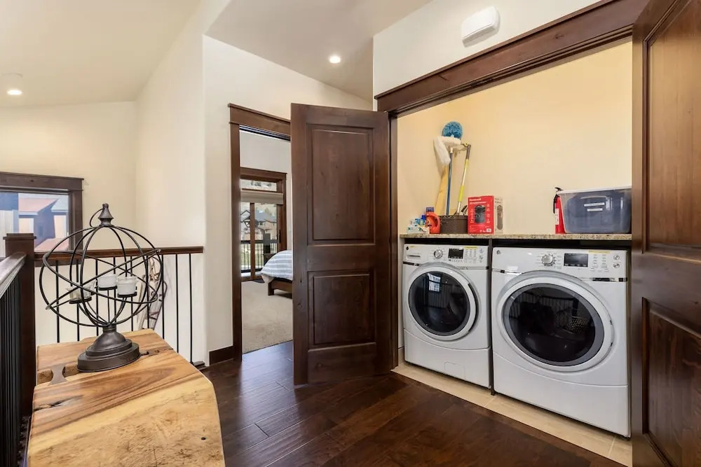 47 River Run Townhomes 3 Bedroom Townhouse by RedAwning