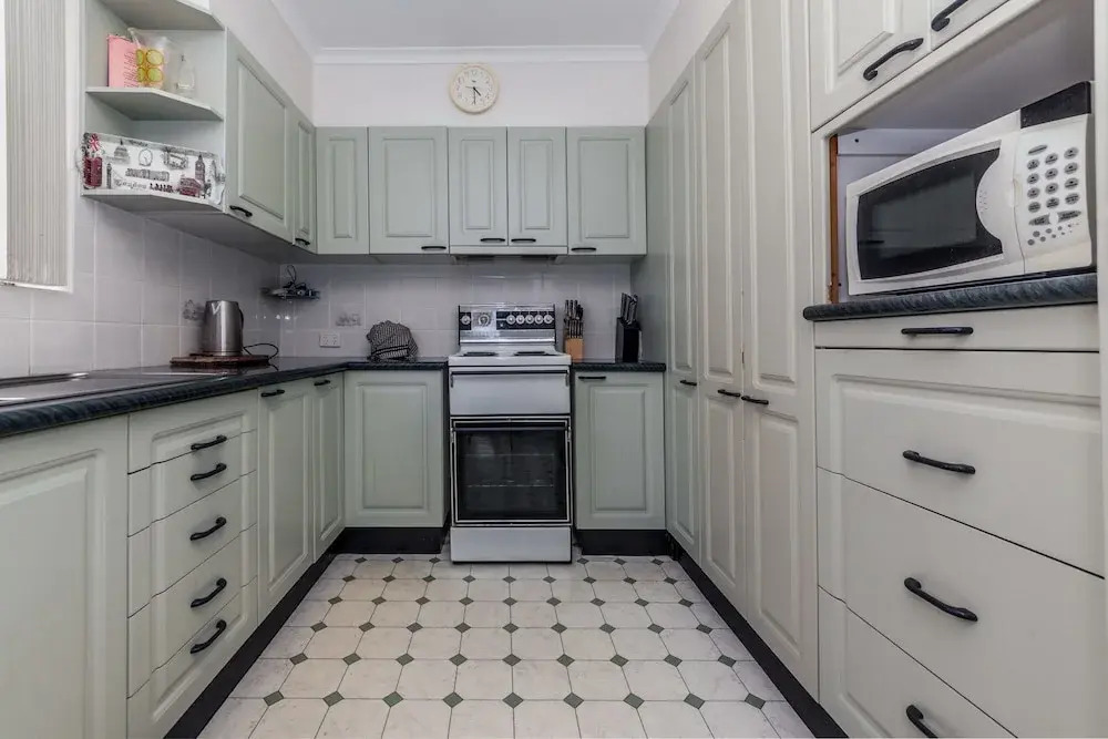 Laman Lodge, Unit 3, 15 Laman Street,