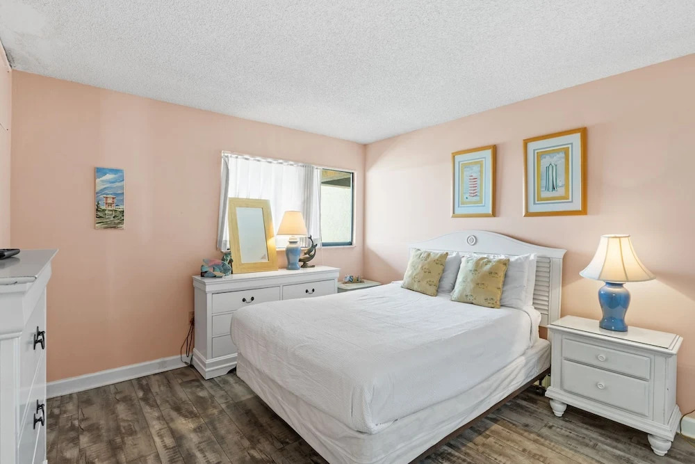 Summerhouse Beach Resort by Panhandle Getaways