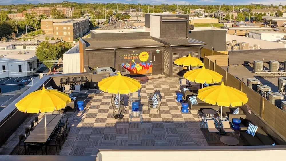 The Carter Buyout - 2 Units by Avantstay Group Stays