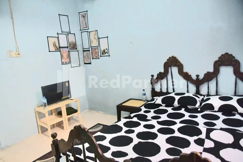 RedDoorz at Fanta Homestay Lumajang