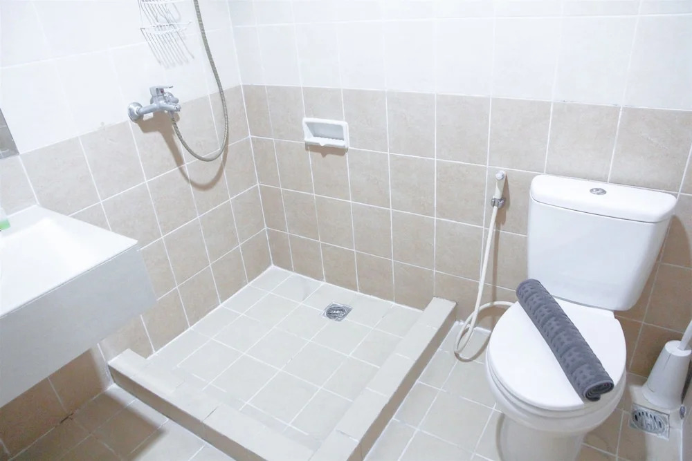 2BR Hampton's Park Apartment near Pondok Indah