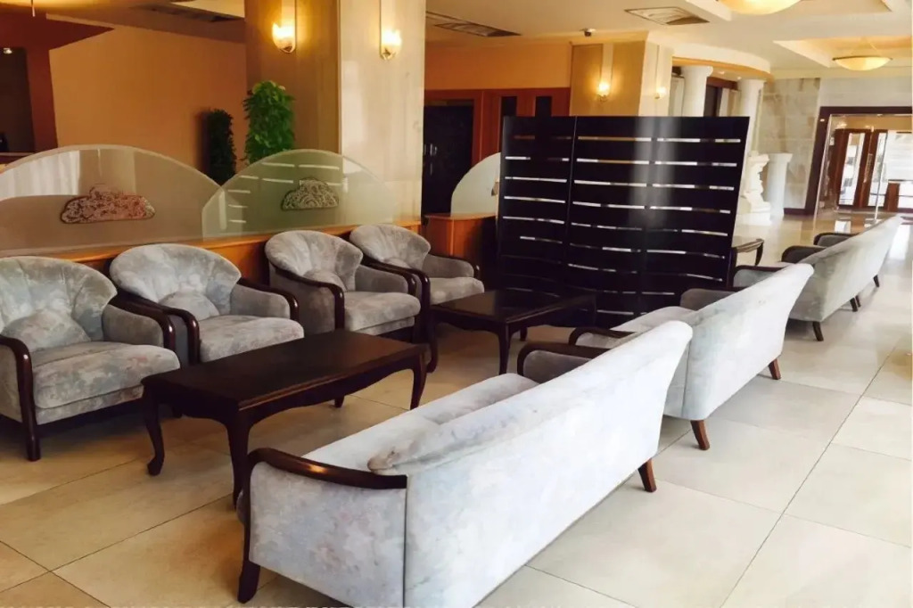 New Grand Hotel