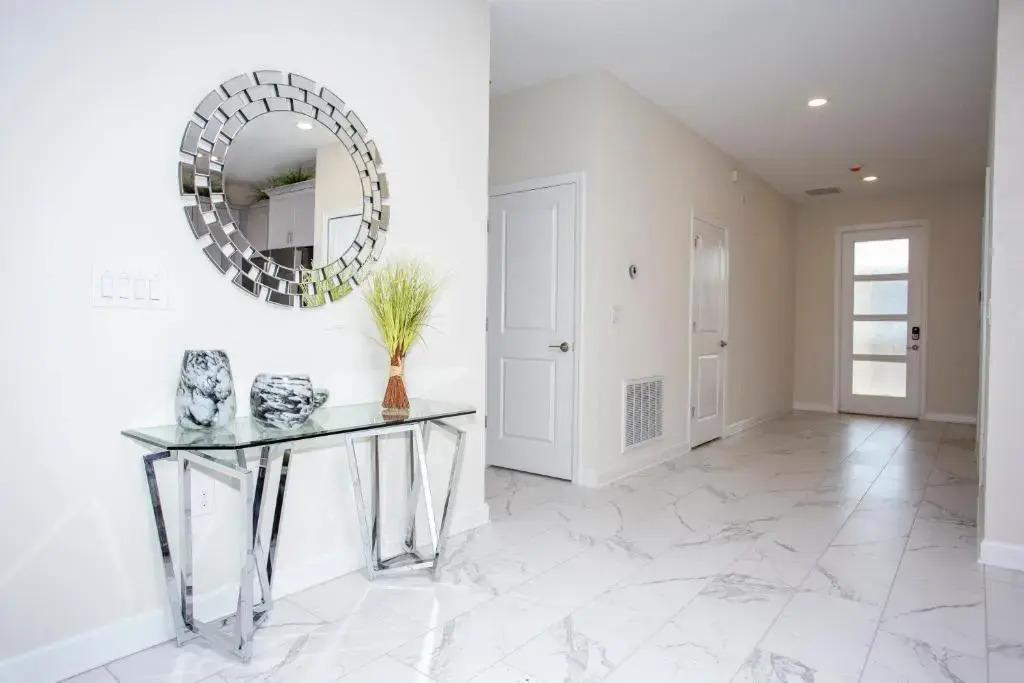 Stunning 8 Bd W/ Pool Close To Disney 2887