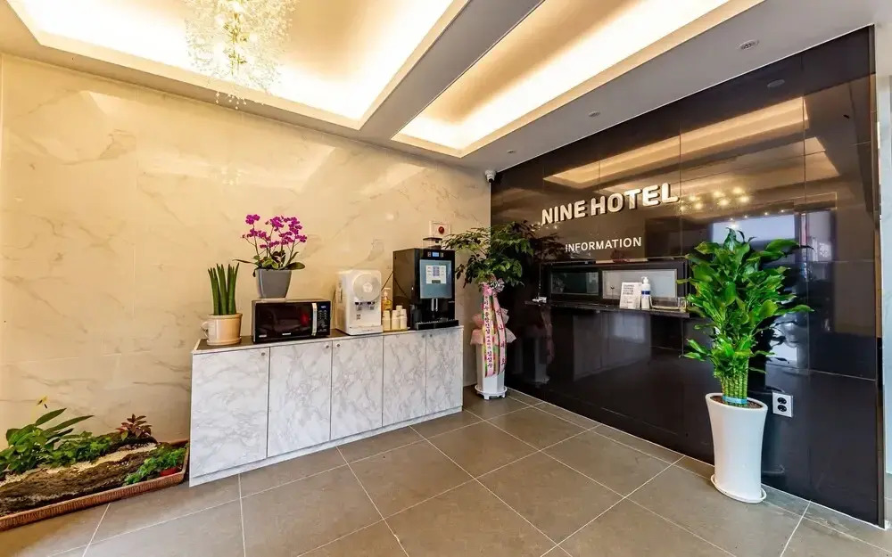 Mokpo Nine Self Check-in Hotel