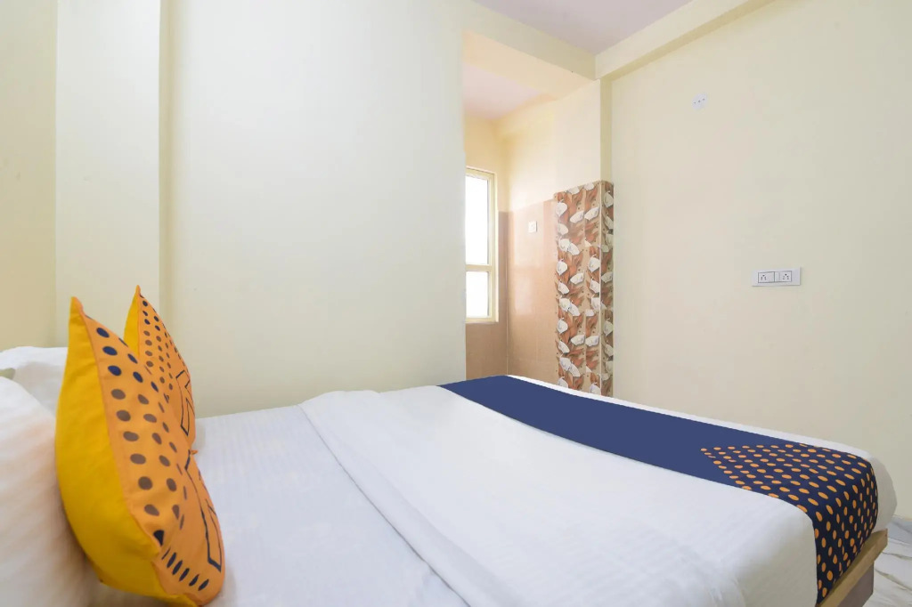 SPOT ON 77594 Sangam palace