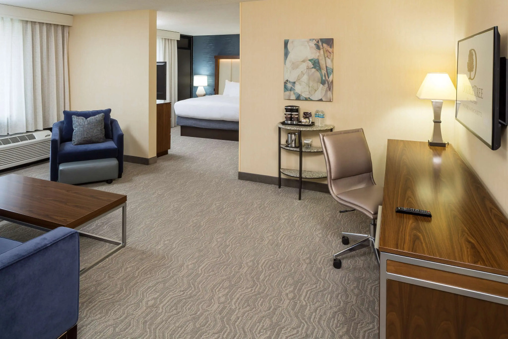 DoubleTree by Hilton Boston-Andover