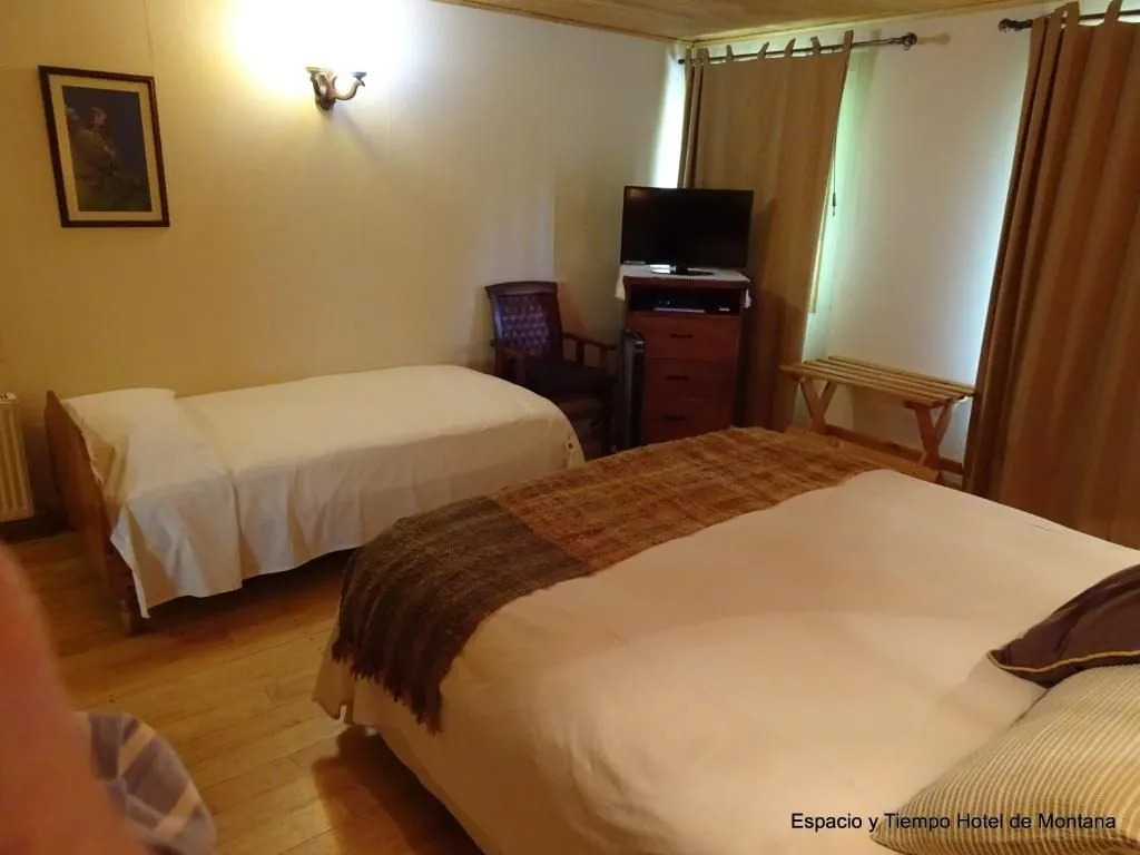Espacio y Tiempo Hotel de Montaña