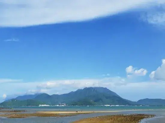 Shenzhen Meishe First-line Seaview Homestay (Jiaochangwei Branch)