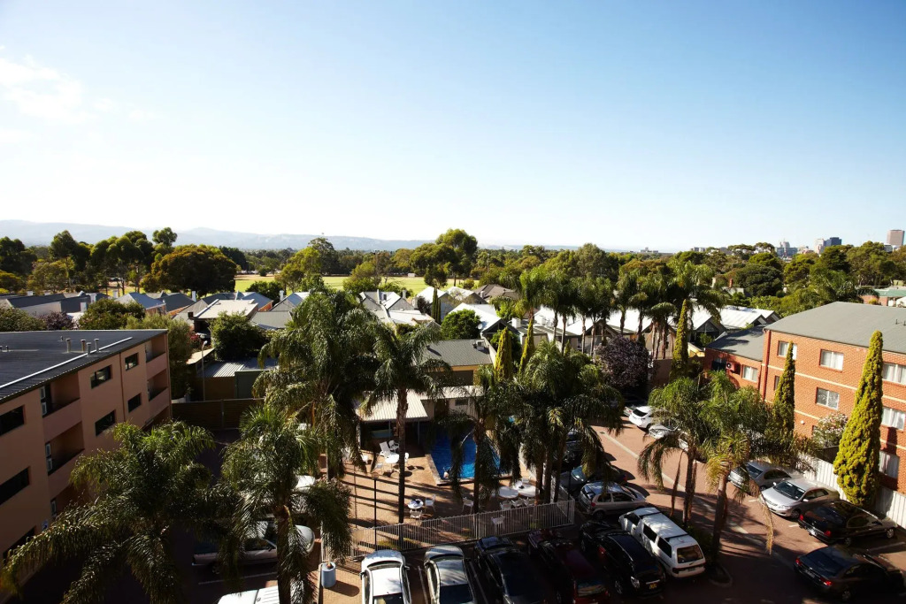 Mantra Meridien Adelaide