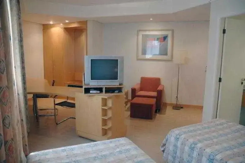 Bienal First Class Flat Service - UH 1107