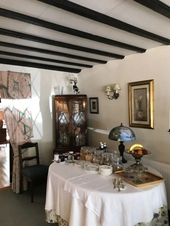 Tudor Place B&B