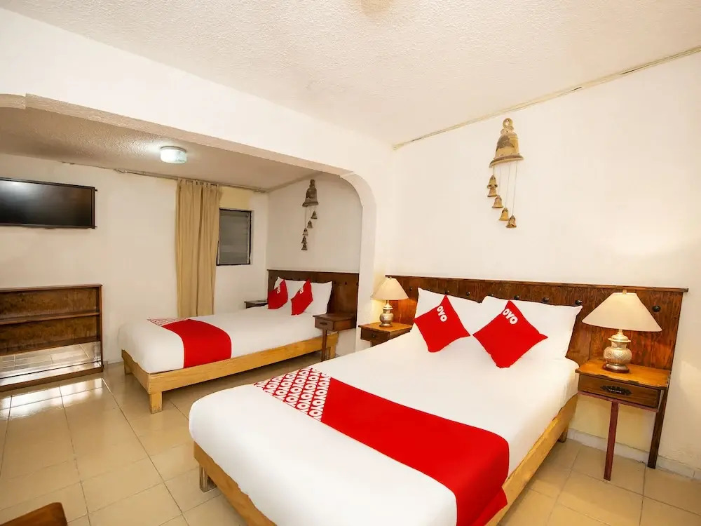 Hotel El Meson De La Luna