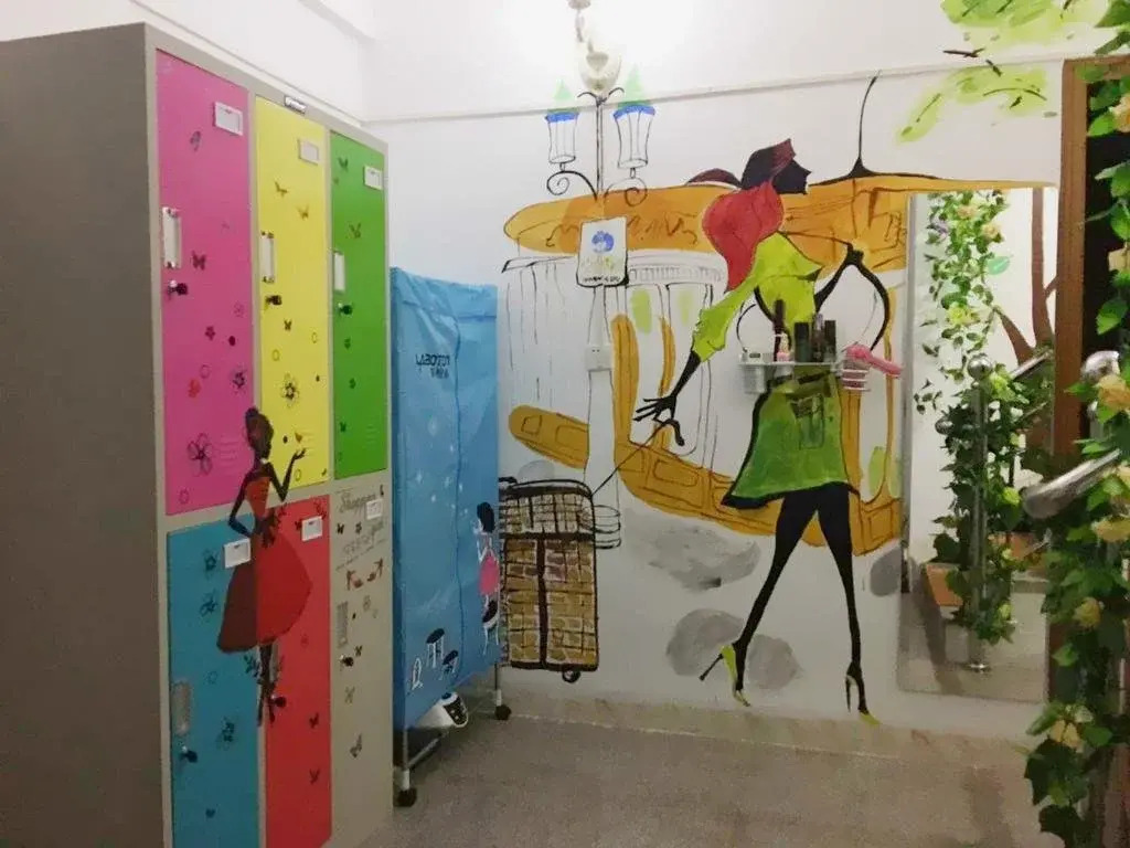 Dotdot Selection Hostel