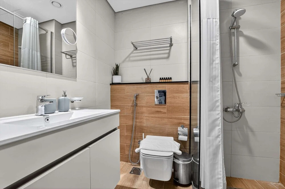 Silkhaus Canalside Premium 1BR in Al Maryah Island