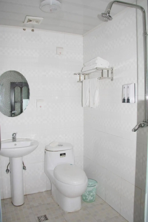 Jinbaoli Business Hotel