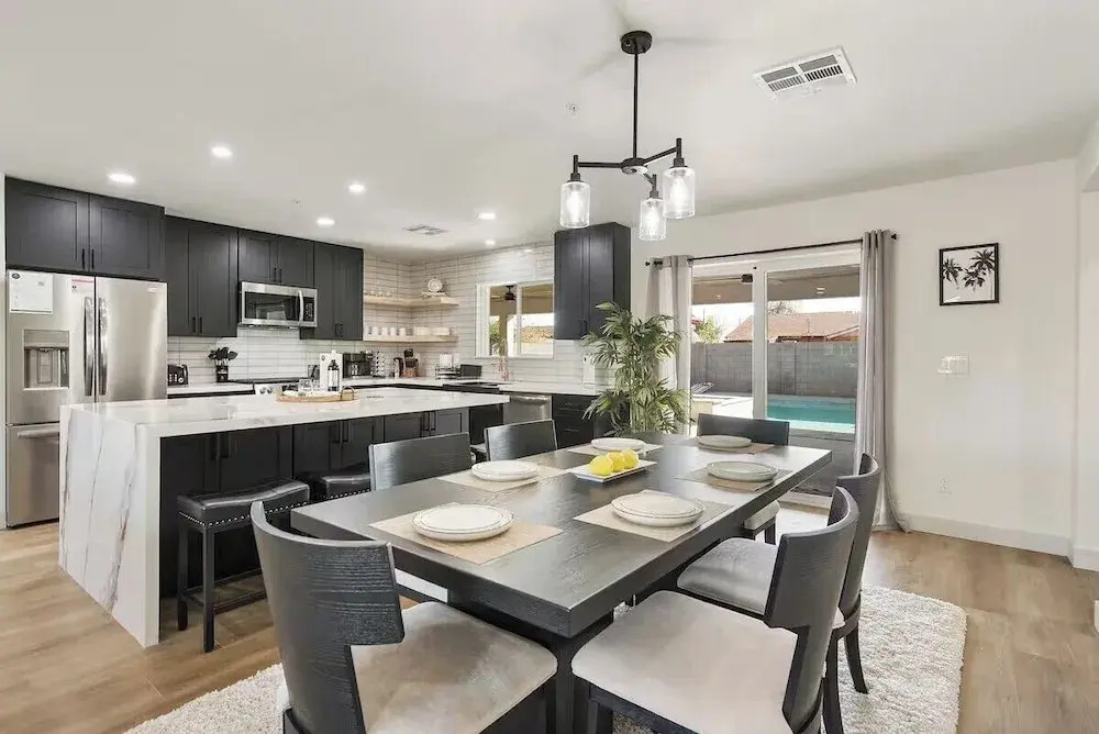 Desert Dream- Retreat with Heated Pool