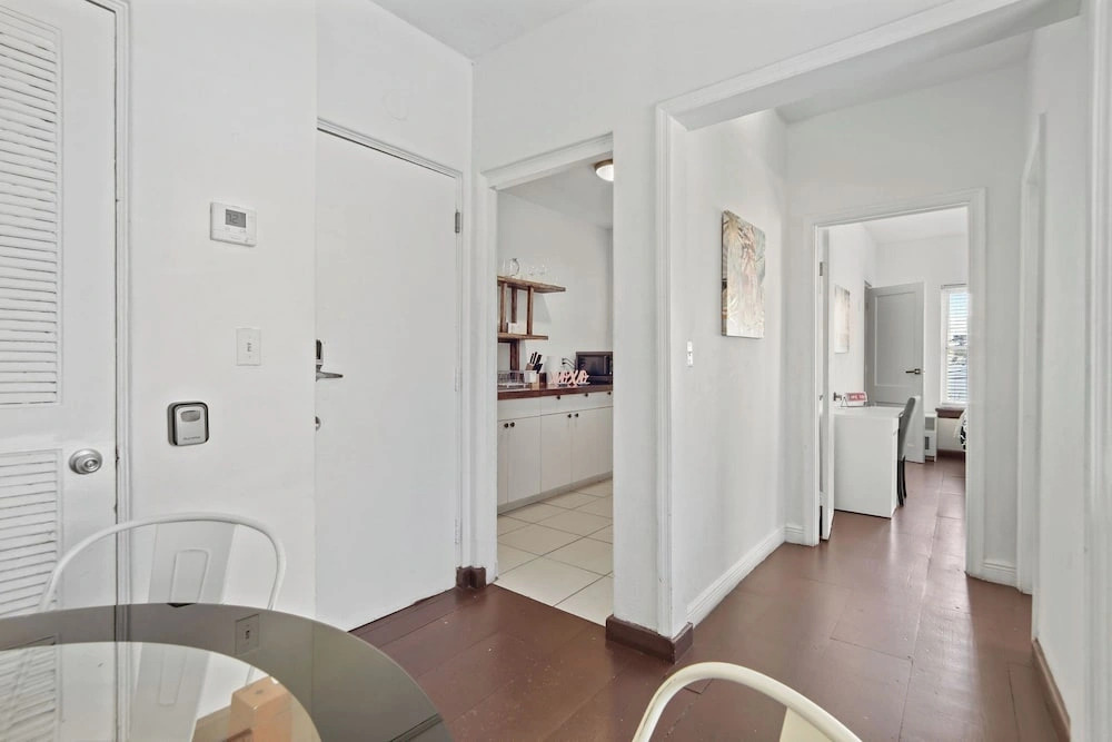 South Beach 2BR | Private Balcony | Walk to Beach