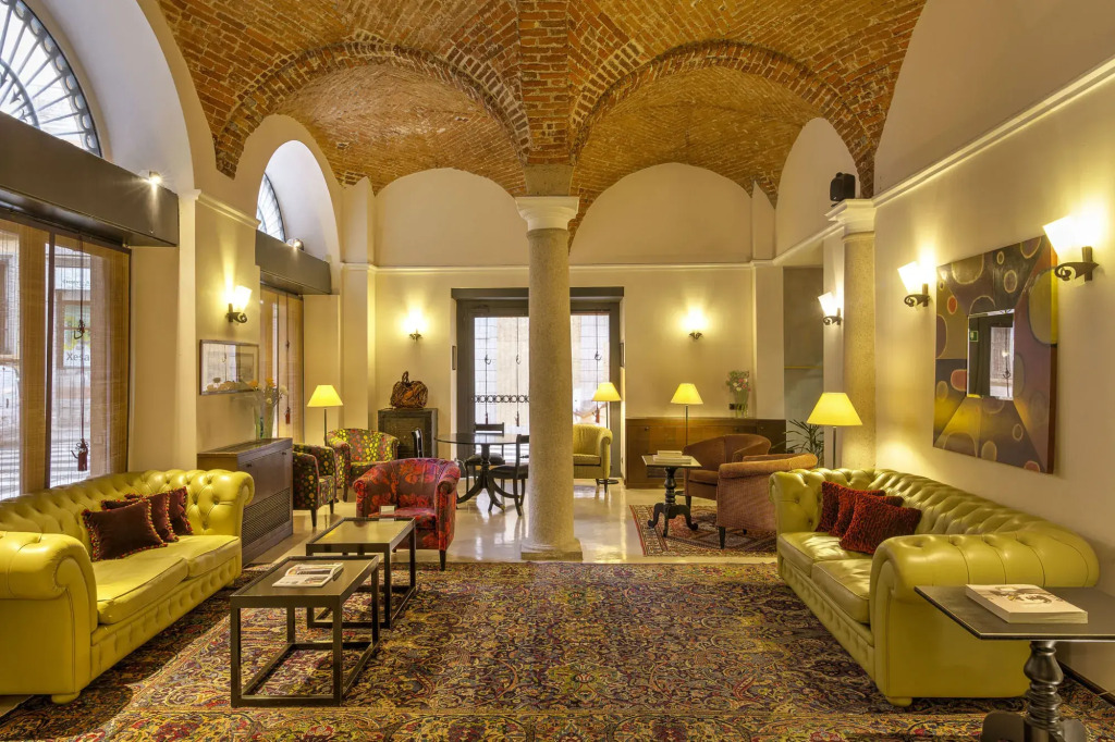 Numa Milan Camperio