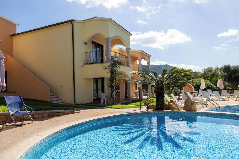 Fantastic Residenza Badus 1 Bedroomapart Sleeps 4 Plus Possible Child bed No0815