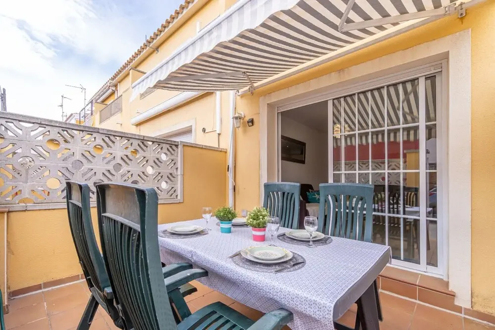 House in Empuriabrava Near Aiguamolls Reserve
