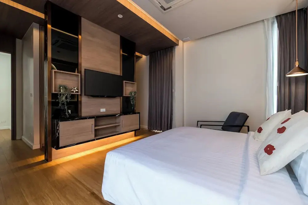 Panora Villa 8112 By Villacarte
