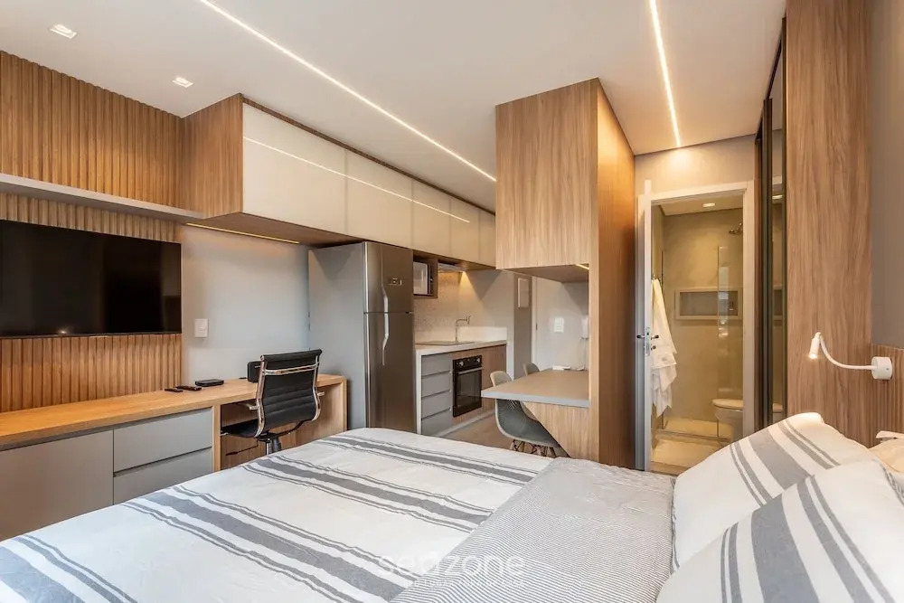 Modern Studios on R. Augusta 800m From the Subway - OAG