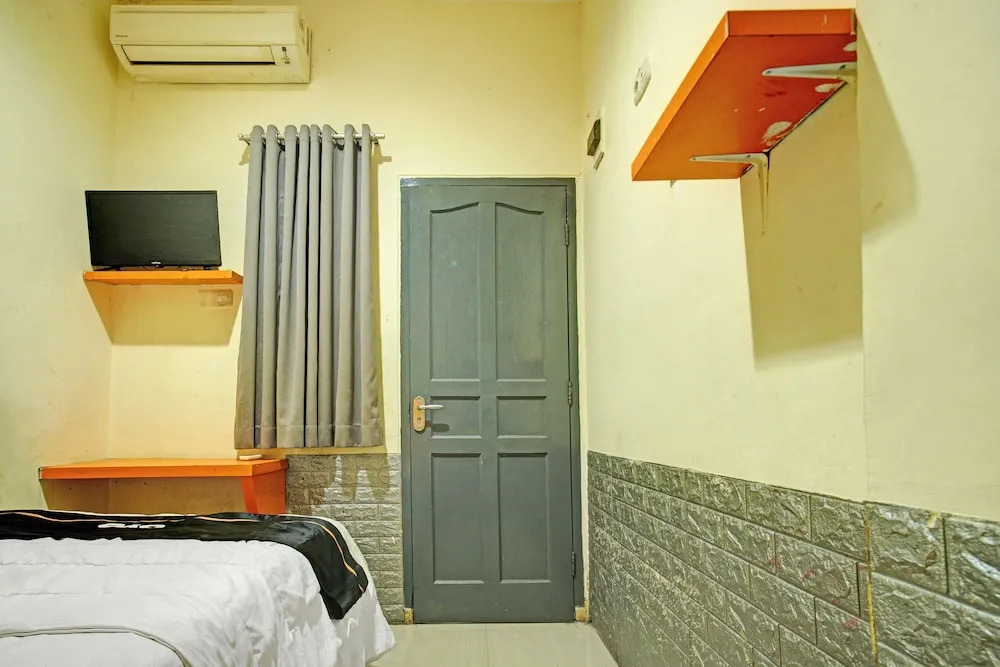 Hotel O near Taman Wisata Alam Punti Kay