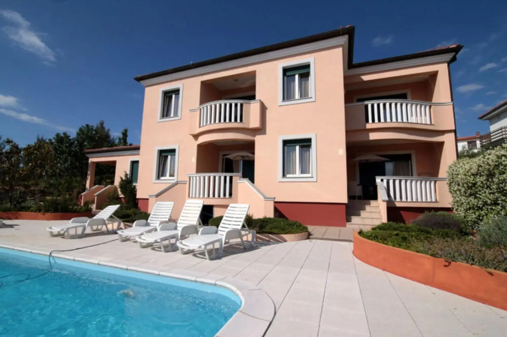 Eddie - great location & comfor - A3(4+1)