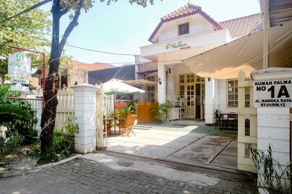 D Palma Near Lokananta Manahan Mitra RedDoorz
