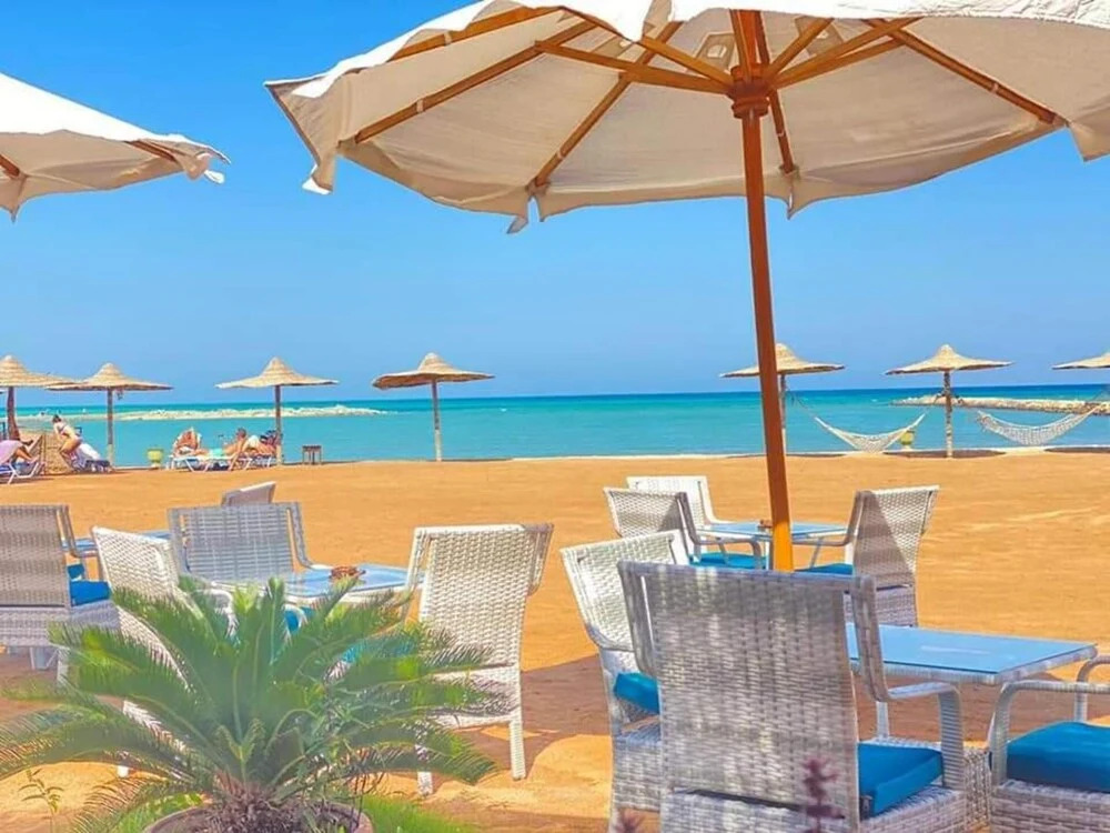 Immaculate 1-bed Apartment in Hurgada, First Line!