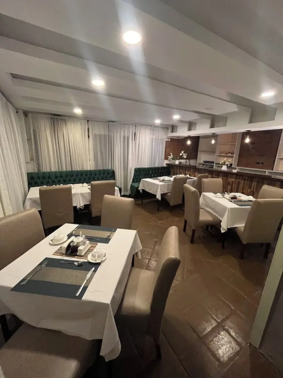 KENYA CONTINENTAL Hotel