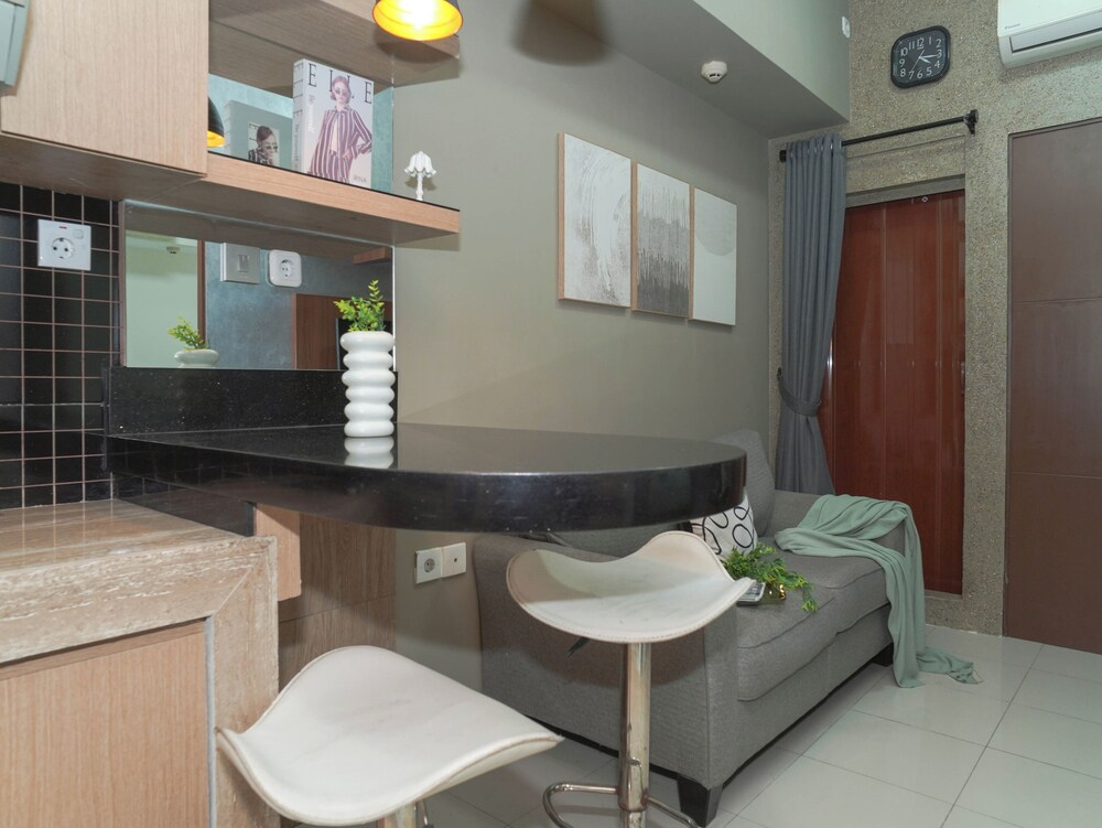 Cozy 2Br At Apartment De Paradiso Pluit