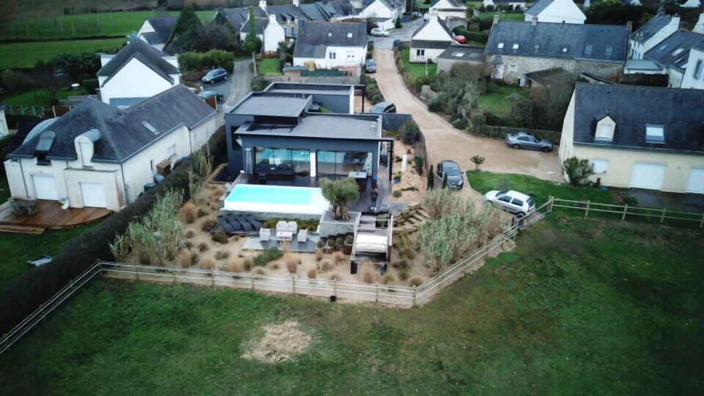 Home Le Clos Maric
