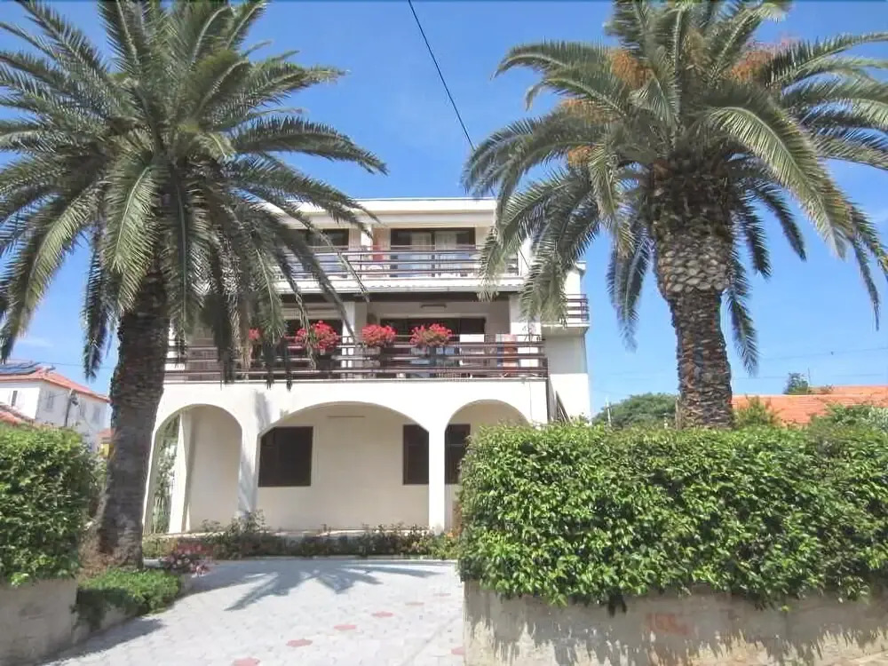 Baresic Apartmani