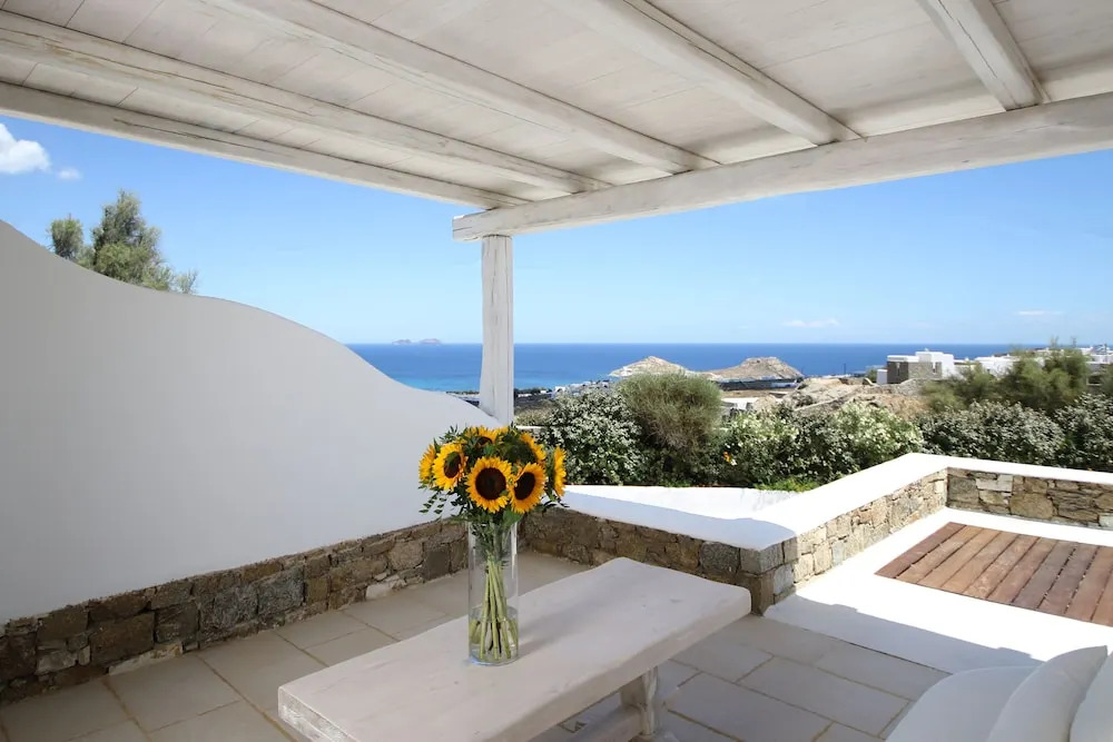 Bluewave Villa