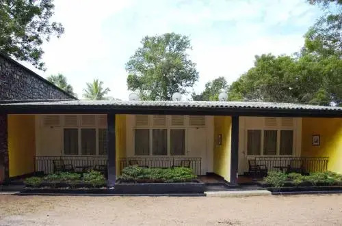Medawachchiya Rest House