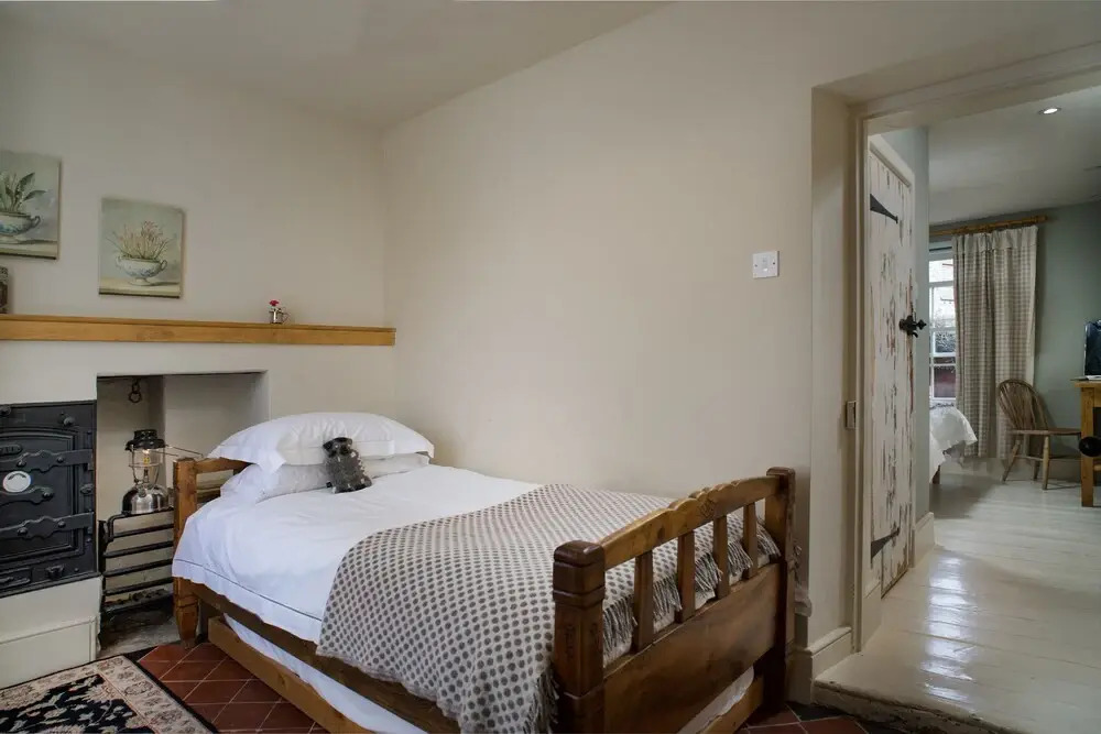 Nantgwynfaen Organic Farm B&B Wales
