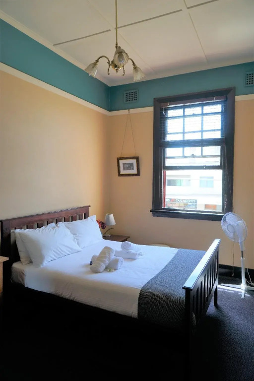Sir Joseph Banks Hotel