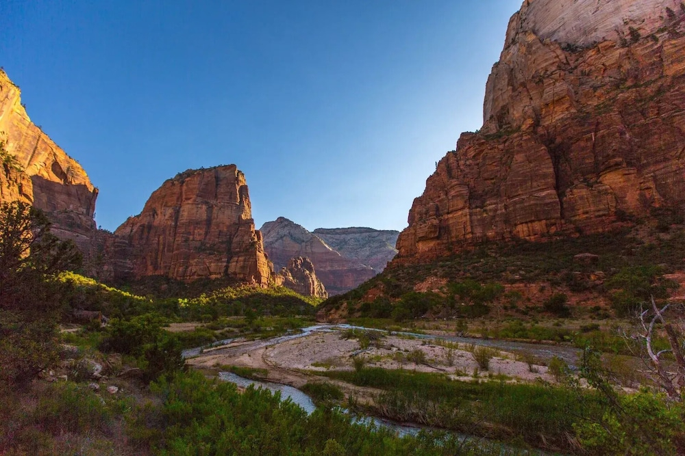 Tyler Inn at Zion